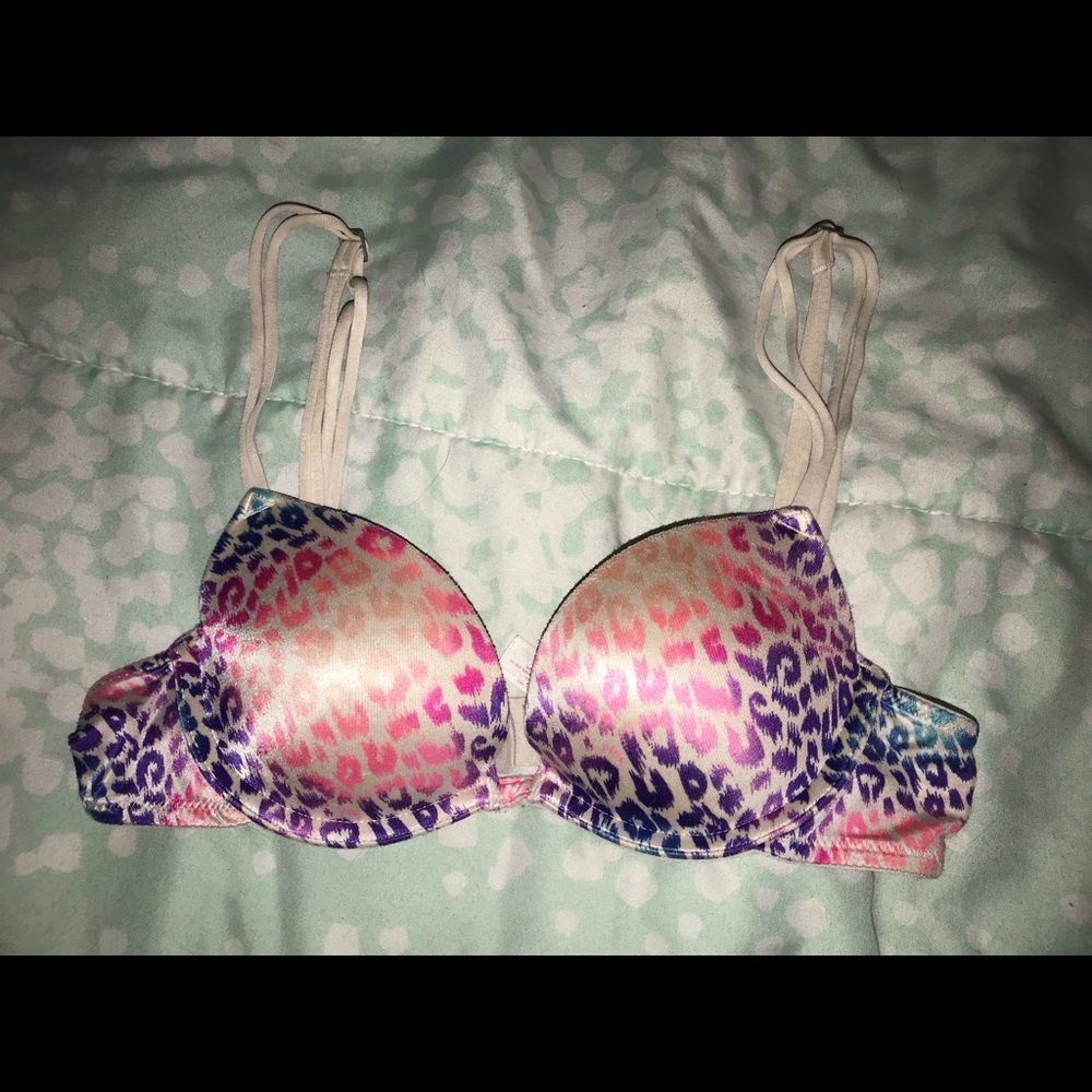 Victoria’s Secret pink bra 32 a